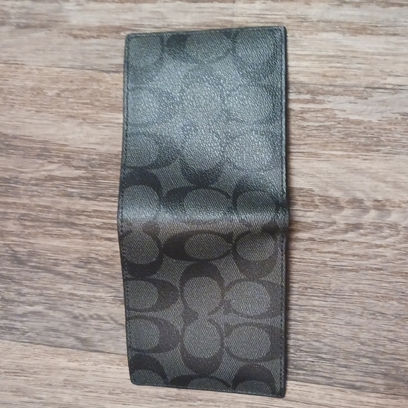 Coach wallet - Picture 3 of 3